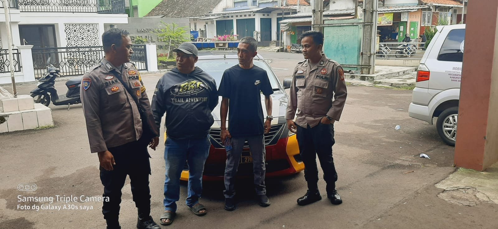 Cipkon Kamtibmas, Dua Personel Polsek Kawali Patroli KRYD Sapa Warga Saat Siang