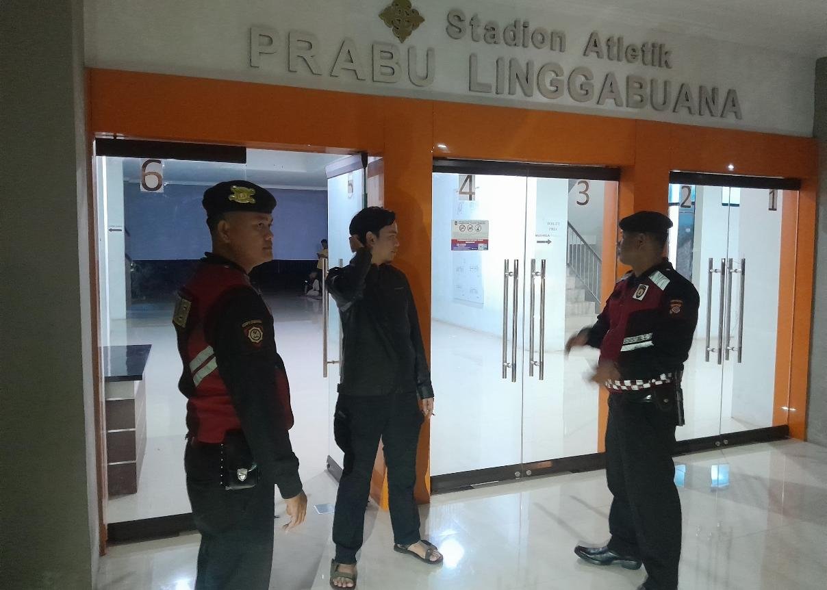 Patroli Biru Sat Samapta Polres Ciamis Perkuat Pengamanan Objek Vital di Stadion Atletik Prabu Lingga Buana