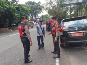 Patroli Dialogis Sat Samapta Polres Ciamis Tingkatkan Kehadiran Polisi di Jalur Strategis Jalan Jenderal Sudirman