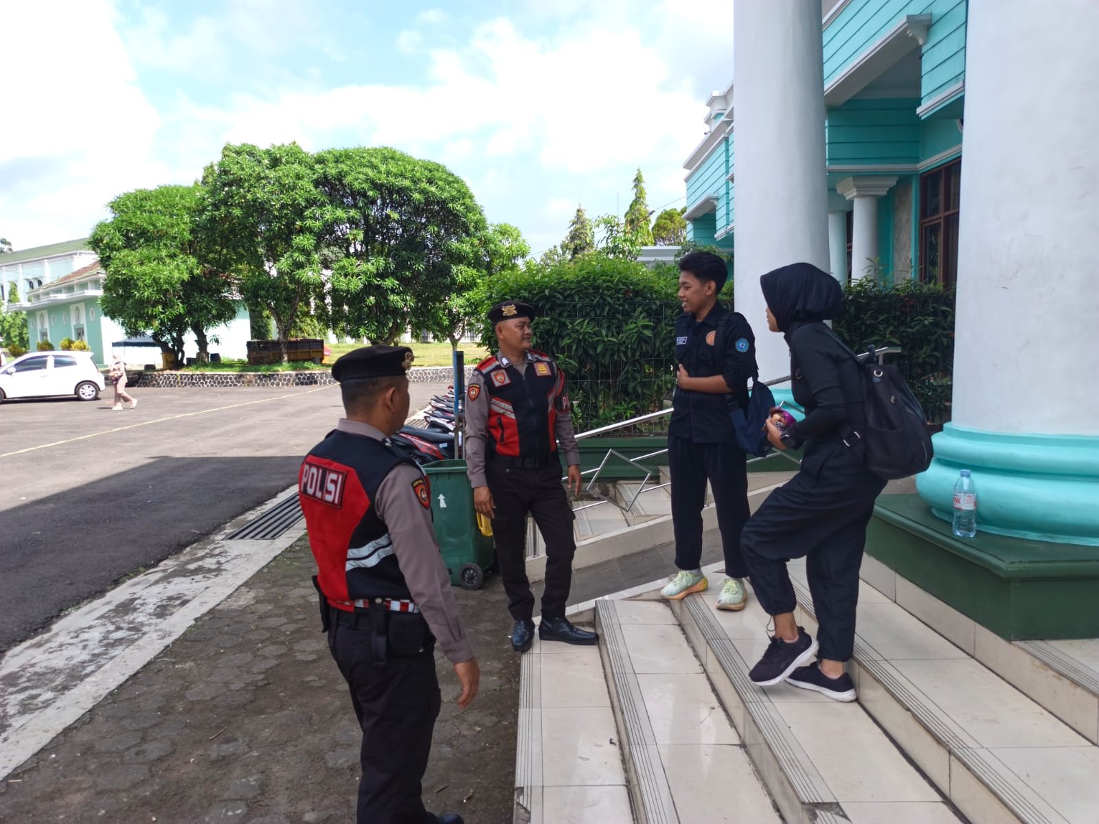 Patroli Dialogis Sat Samapta Polres Ciamis Perkuat Pengamanan Objek Vital di Kawasan Islamic Center Ciamis