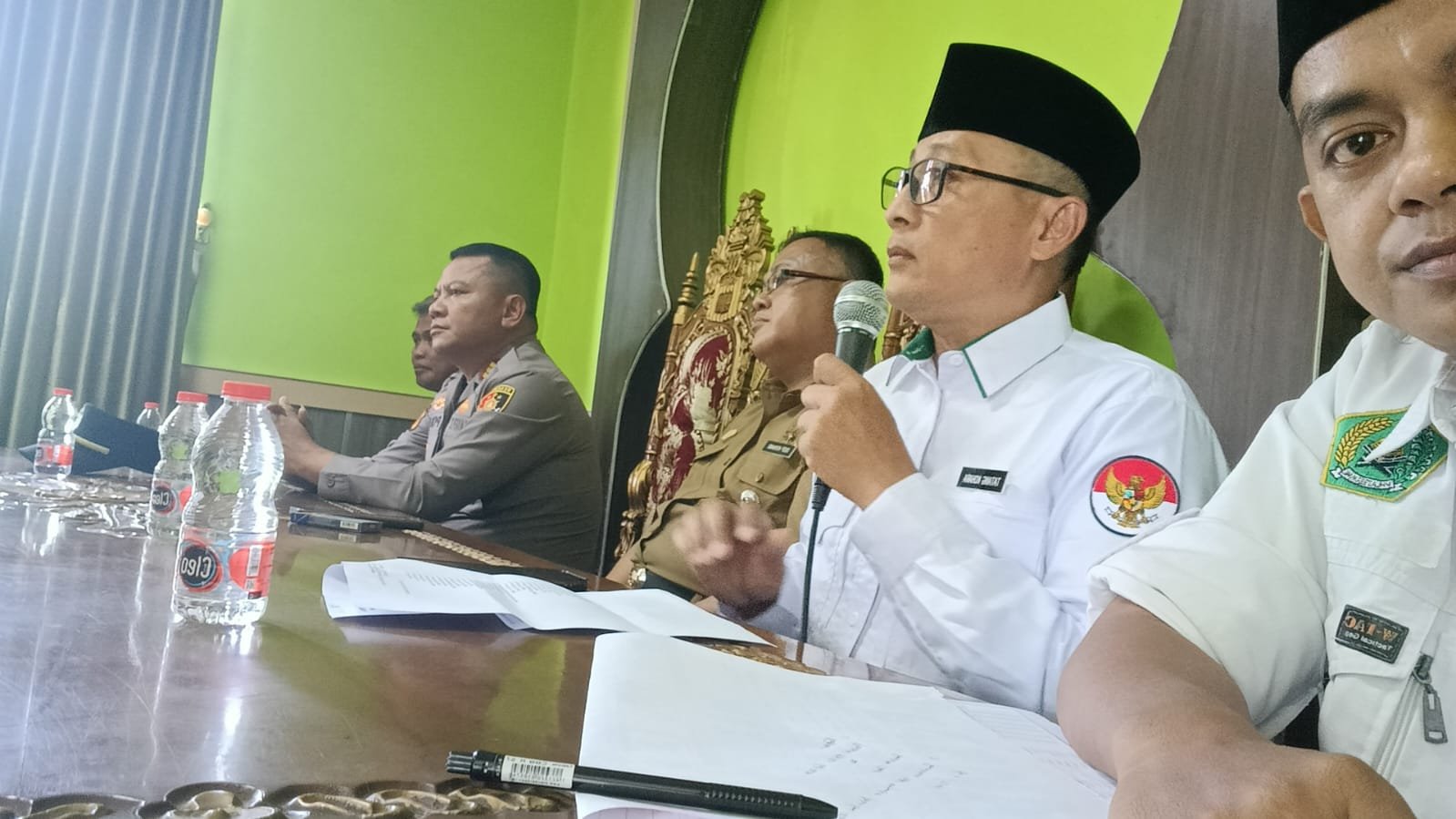 Polsek Cisaga Polres Ciamis Hadiri Rapat Persiapan Menyambut Tahun Baru Islam 1448 H