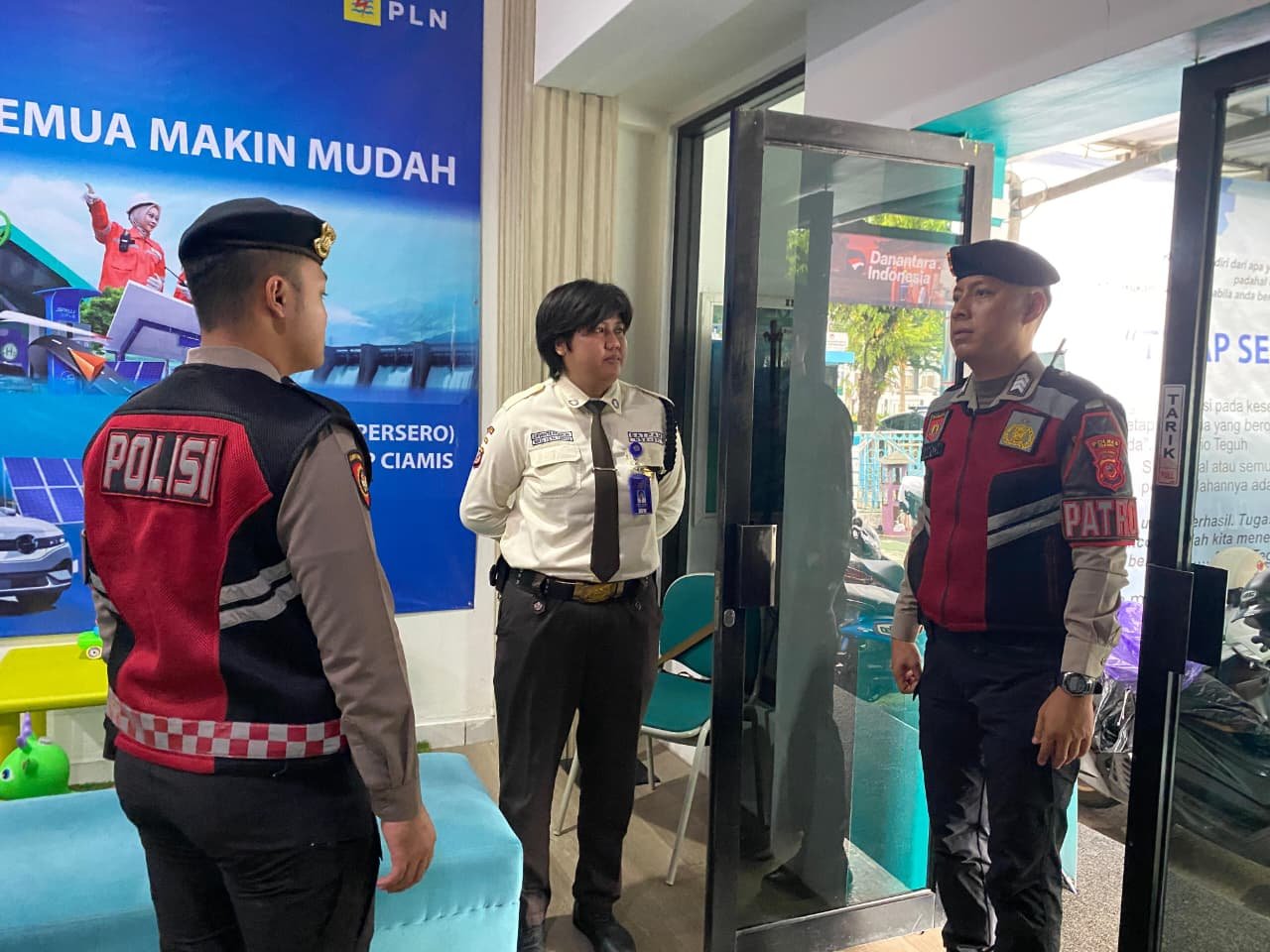Patroli Dialogis Sat Samapta Polres Ciamis Perkuat Pengamanan Objek Vital di ULP PLN Ciamis