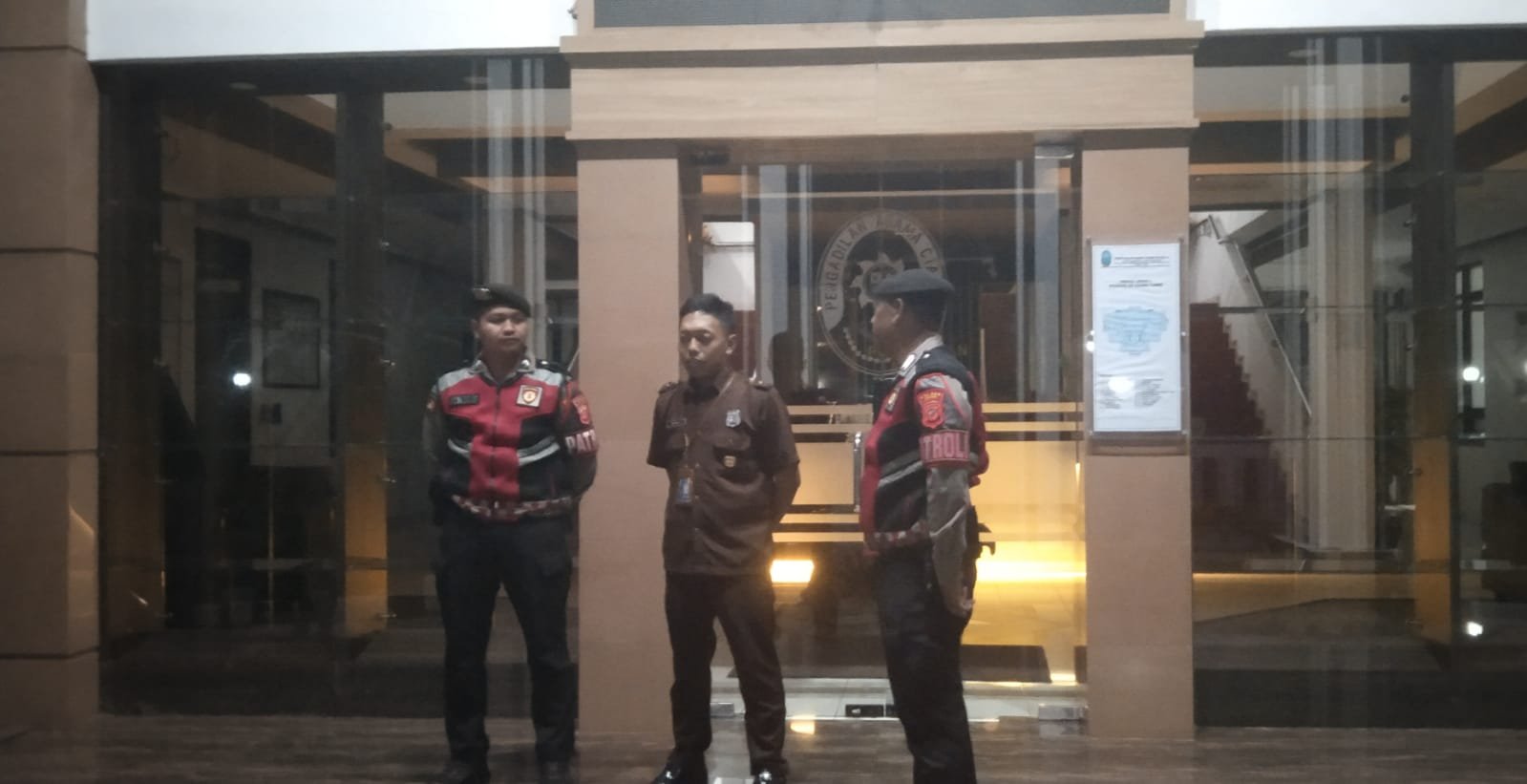 Patroli Dialogis Sat Samapta Polres Ciamis Perkuat Pengamanan Objek Vital di Kantor Pegadaian Syariah