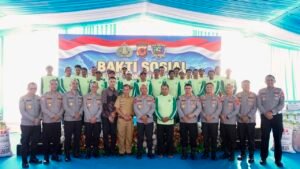 Kapolda Jabar Salurkan Bantuan Sosial kepada Kelompok Tani Mekar Mukti Binaan Polres Garut