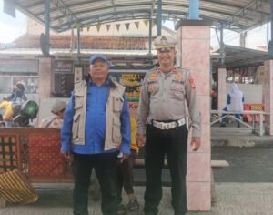 Polsek Cikoneng Sambang ke Terminal Sindangkasih, Perkuat Kemitraan dan Sampaikan Pesan Kamtibmas kepada Masyarakat